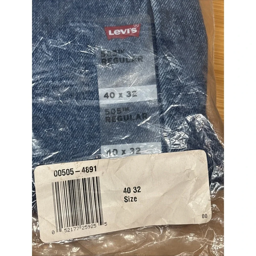 Levi Men's 505 Regular / Straight Fit 40x32 Medium Stonewash 05054891-New